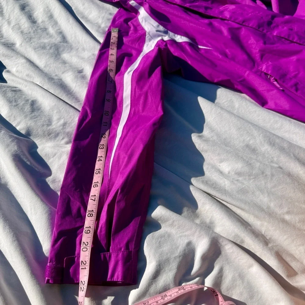 The North Face HyVent Jacket Girls 14/16 (Fits Women’s Small) – Purple